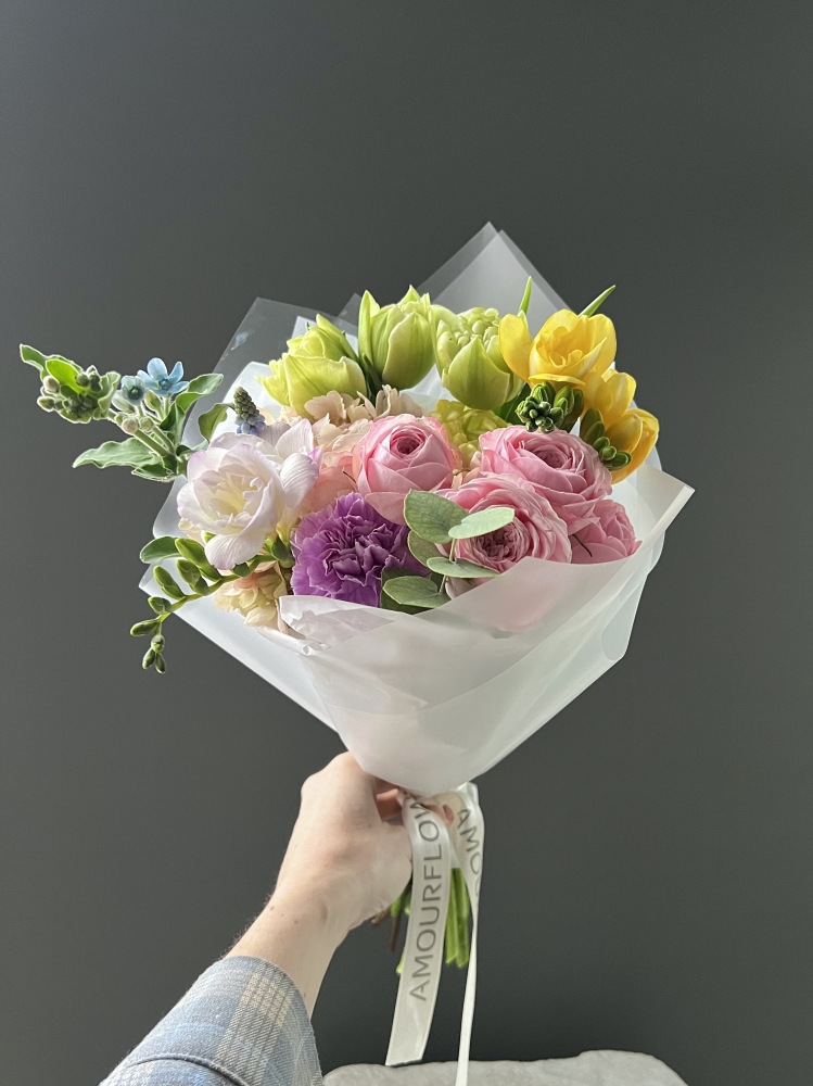 Дофаминовый букет( размер S) ― Amourflowers