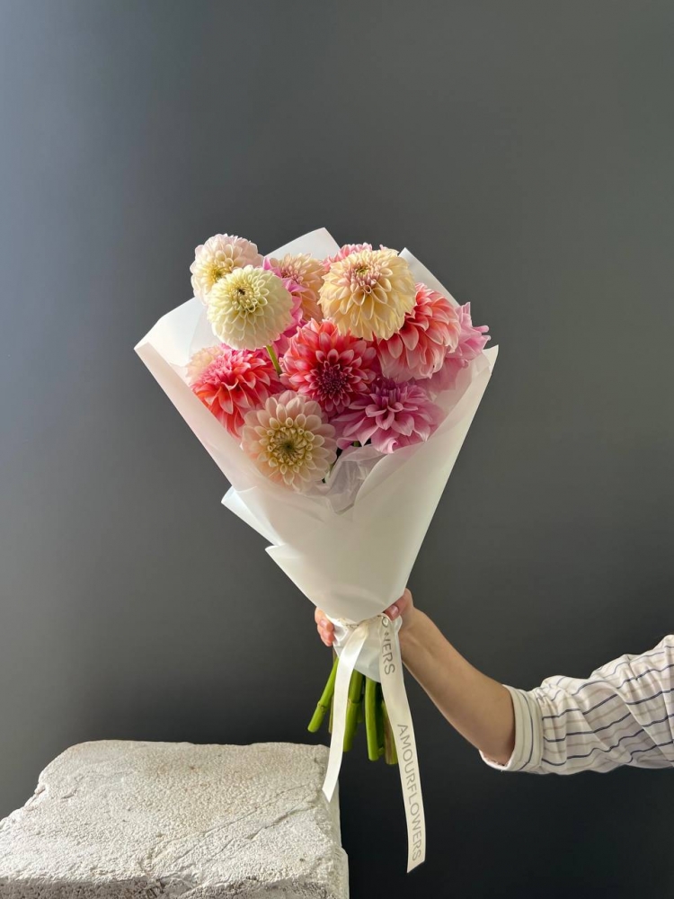 Букет «Георгины (пастель)» — купить с доставкой в Симферополе | AmourFlowers