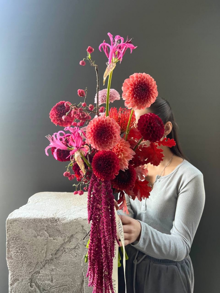 Композиция «Осенний водопад» — купить с доставкой в Симферополе | AmourFlowers